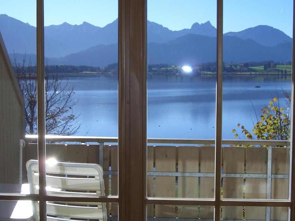 Gaestehaus Guggomos "Hopfen Am See" Füssen Δωμάτιο φωτογραφία